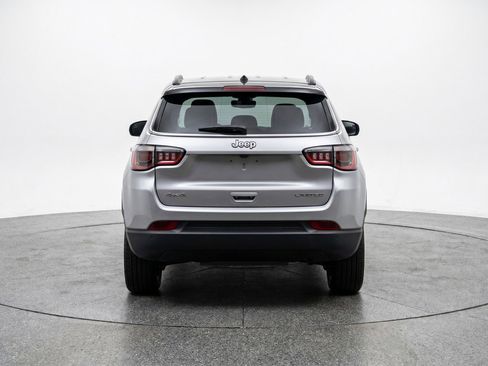 Used 2025 Jeep Compass Limited AWD/4WD image 7