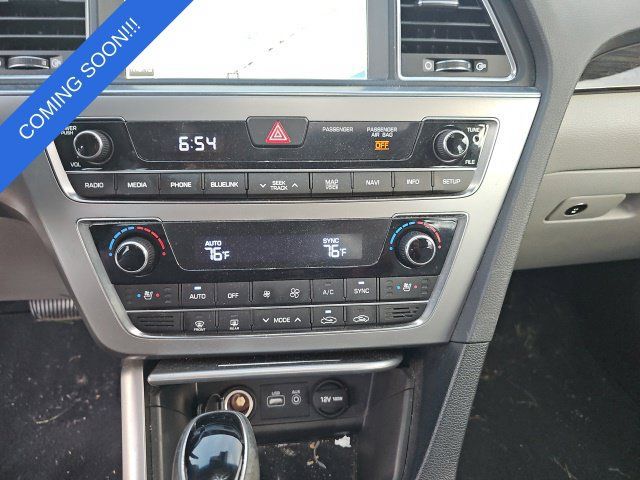 Used 2017 Hyundai Sonata Limited w/ Ultimate Package 04 FWD image 14