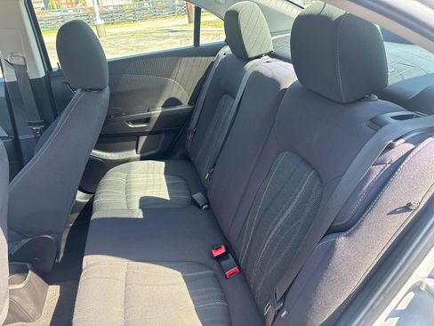 Used 2020 Chevrolet Sonic LT FWD image 21