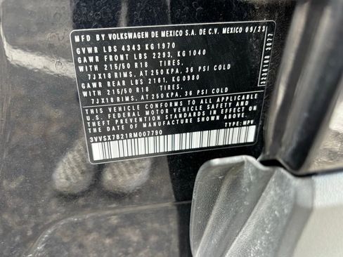 Used 2024 Volkswagen Taos SE image 15