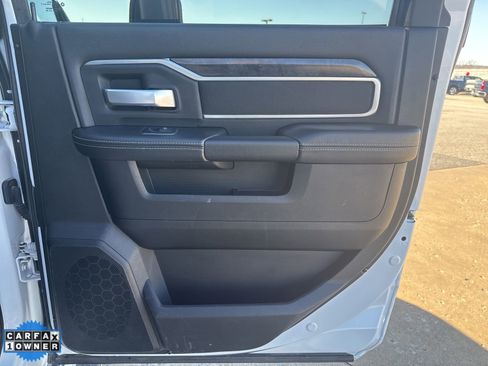 Used 2024 RAM 3500 Big Horn image 30
