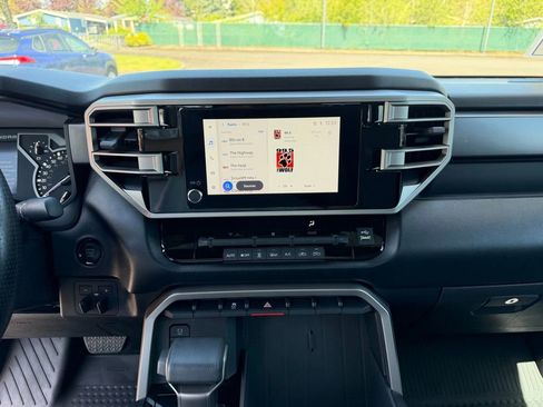 Used 2025 Toyota Tundra SR5 AWD/4WD image 20
