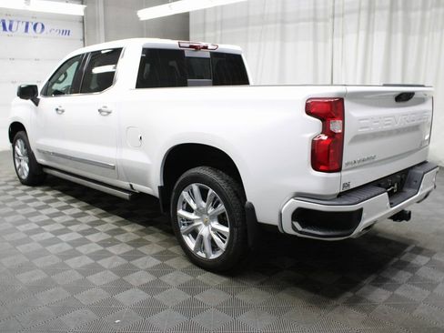 Used 2024 Chevrolet Silverado 1500 High Country w/ High Country Premium Package image 5