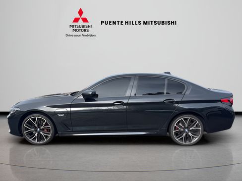 Used 2023 BMW 530e w/ M Sport Package RWD image 7