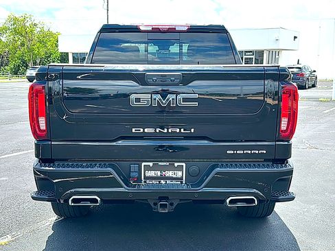 Used 2023 GMC Sierra 1500 Denali Ultimate AWD/4WD image 7
