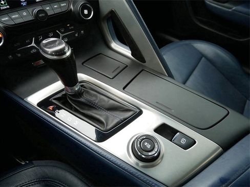 Used 2016 Chevrolet Corvette Z06 w/ 3LZ Preferred Equipment Group image 23