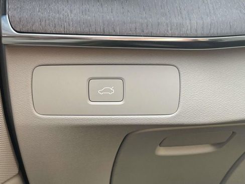 Used 2026 Volvo XC90 B6 Ultra w/ Lounge Package image 30
