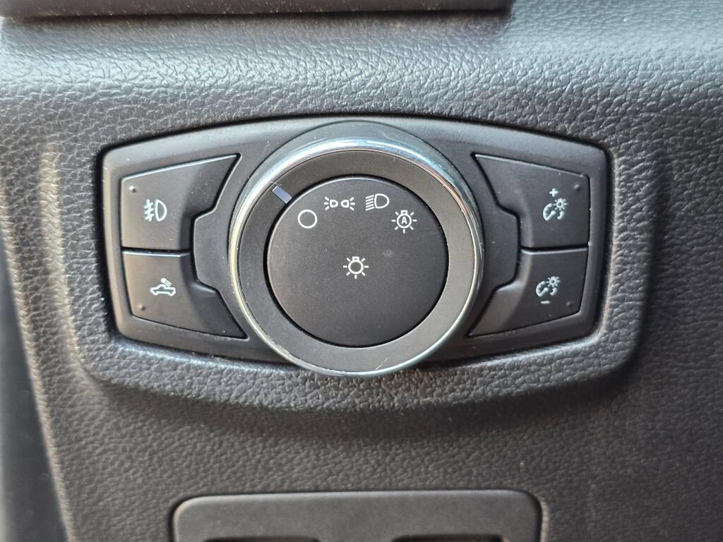 Used 2016 Ford F150 XLT w/ Equipment Group 302A Luxury AWD/4WD image 19
