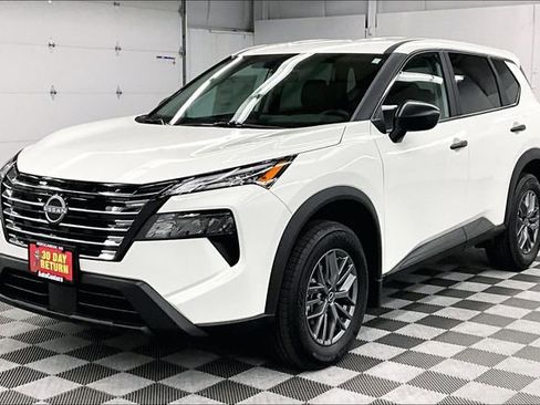 New 2026 Nissan Rogue S image 2