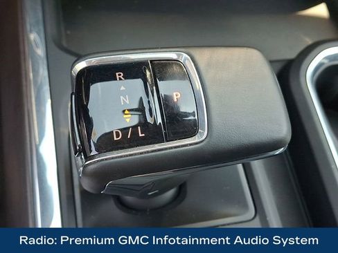 Used 2023 GMC Sierra 1500 SLT w/ SLT Premium Plus Package AWD/4WD image 13