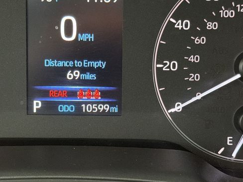 Used 2023 Toyota Corolla LE FWD image 25