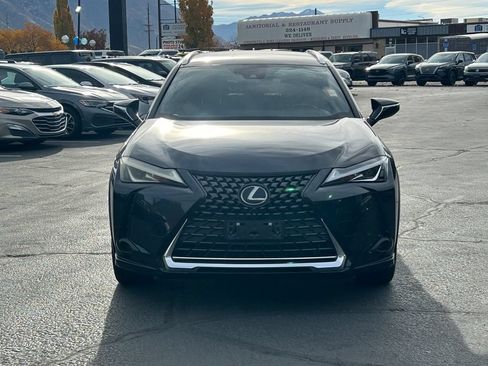 Used 2019 Lexus UX 200 w/ Accessory Package 2 FWD image 9