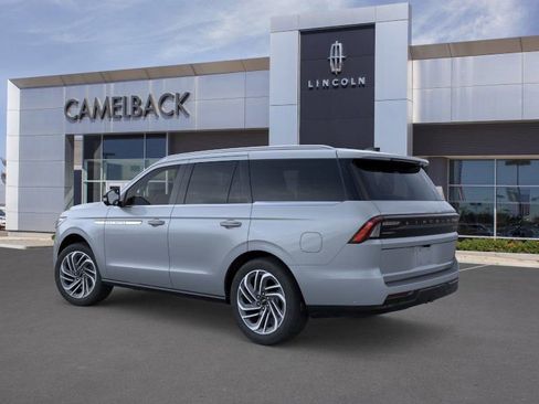 New 2025 Lincoln Navigator Reserve image 27