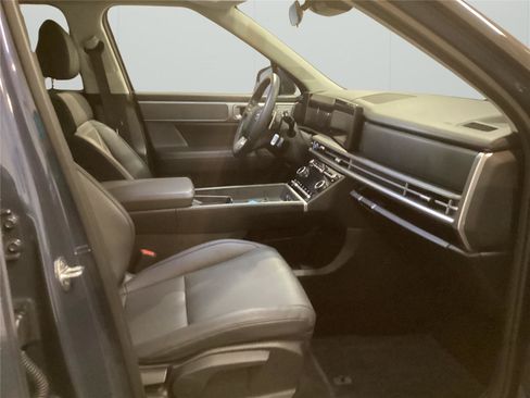 Used 2026 Hyundai Santa Fe SEL AWD/4WD image 14