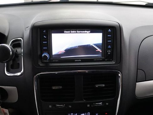 Used 2016 Dodge Grand Caravan R/T w/ Driver Convenience Group FWD image 23