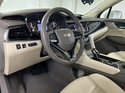 Certified 2020 Cadillac XT6 Premium Luxury FWD image 10