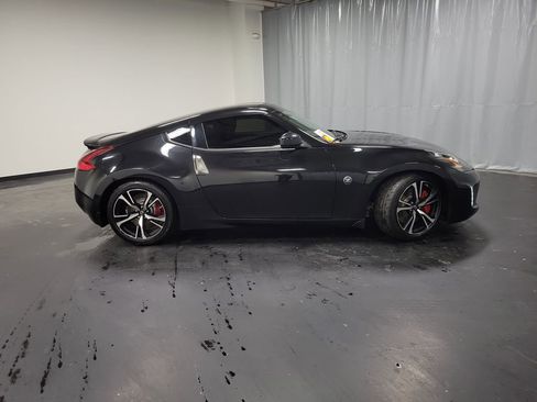 Used 2020 Nissan 370Z w/ Sport Package image 10