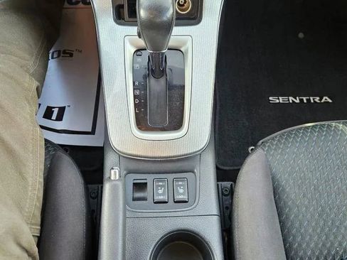 Used 2015 Nissan Sentra SR image 16