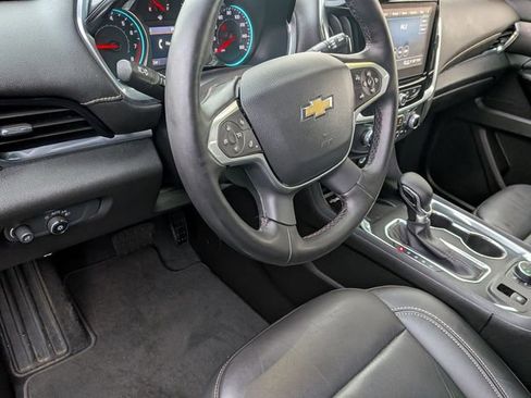 Certified 2023 Chevrolet Traverse LT image 16
