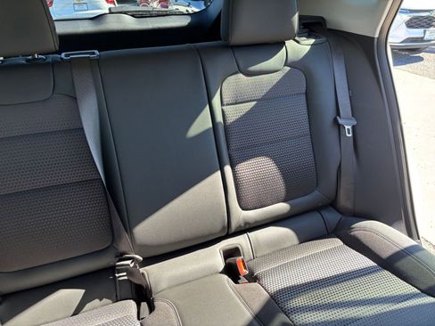 Used 2025 Chevrolet Trax LT image 31