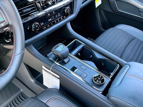 New 2026 Nissan Pathfinder Rock Creek image 7