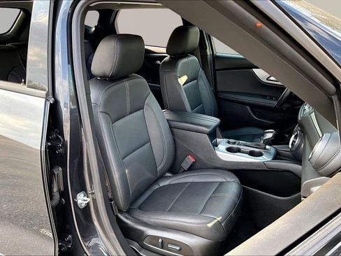 Used 2022 Chevrolet Blazer LT image 19