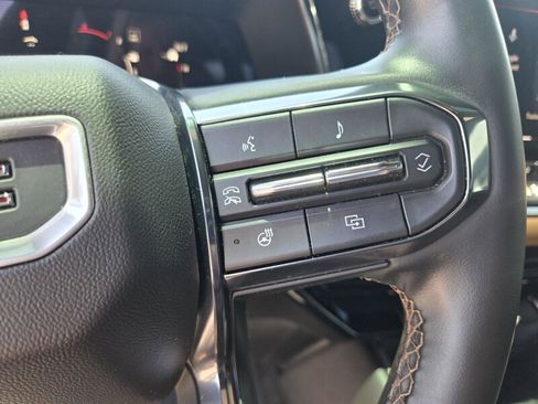 Used 2023 GMC Canyon AT4 w/ AT4 Premium Package AWD/4WD image 11