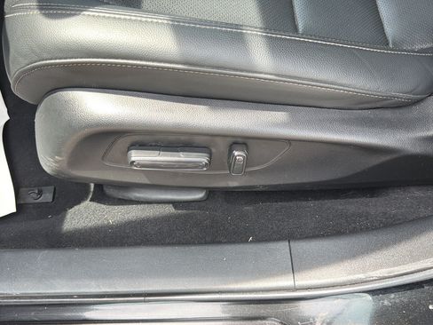 Used 2024 Honda HR-V EX-L image 19