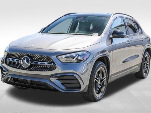 New 2026 Mercedes-Benz GLA 250 4MATIC image 3