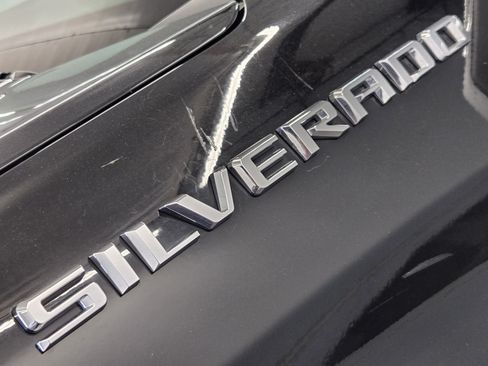 Used 2025 Chevrolet Silverado 1500 LT AWD/4WD image 11