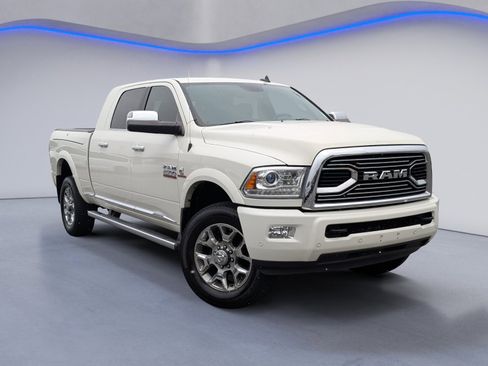 Used 2017 RAM 2500 Limited image 2