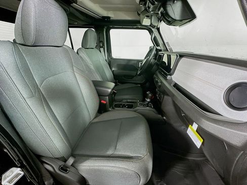 New 2026 Jeep Gladiator Sport image 34