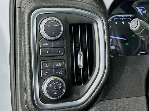 Used 2020 GMC Sierra 1500 AT4 w/ AT4 Premium Package AWD/4WD image 14