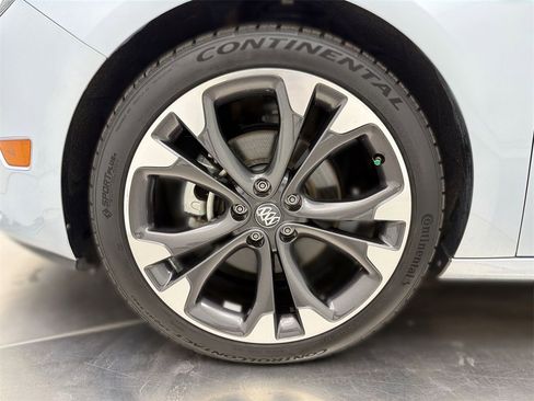 Used 2019 Buick Cascada Premium image 33