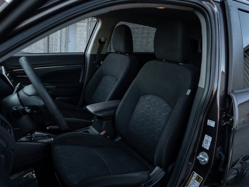 Used 2020 Mitsubishi Outlander Sport ES FWD image 15