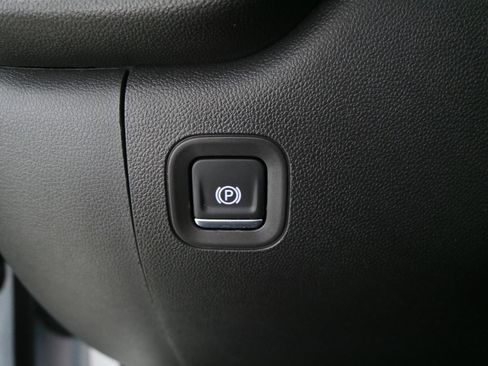 Used 2024 GMC Sierra 1500 Pro w/ Pro Value Package image 27