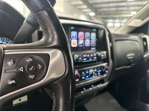 Used 2017 GMC Sierra 2500 SLE w/ HD SLE Preferred Plus Package AWD/4WD image 18