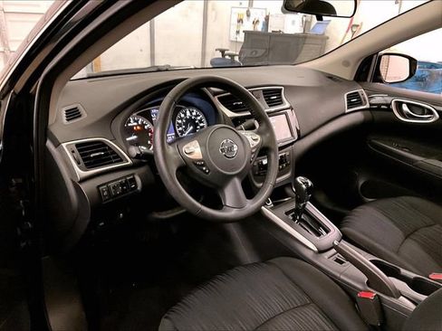 Used 2019 Nissan Sentra SV w/ Special Edition Package FWD image 12
