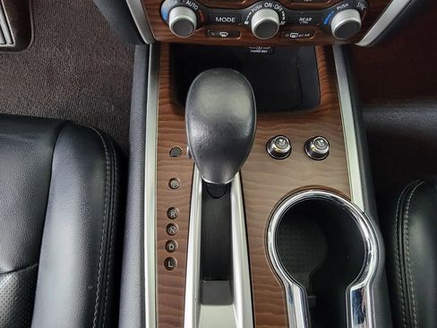 Used 2019 Nissan Pathfinder Platinum w/ Cargo Package image 17