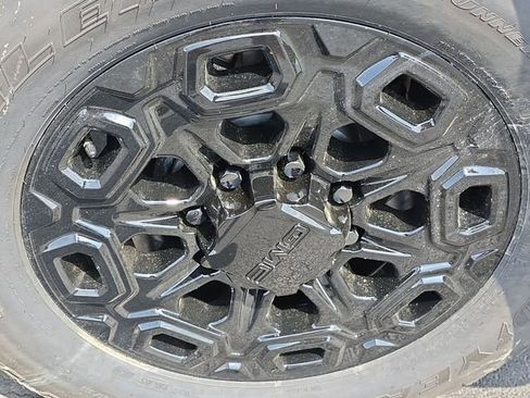 New 2025 GMC Sierra 2500 Denali w/ Denali Reserve Package image 34