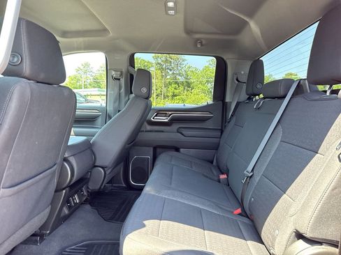 Used 2023 Chevrolet Silverado 1500 LT AWD/4WD image 20