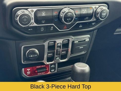 Used 2023 Jeep Gladiator Rubicon image 22