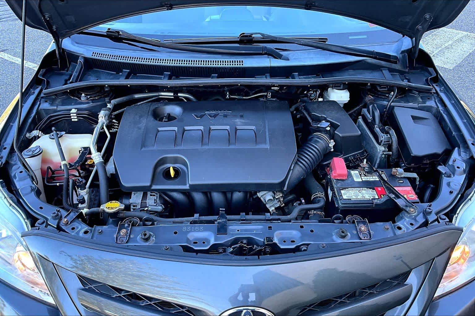 Used 2012 Toyota Corolla LE FWD image 29