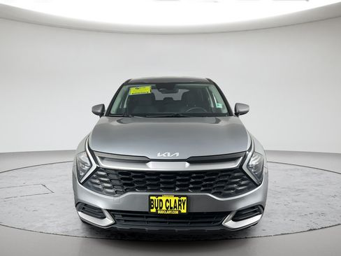 Used 2023 Kia Sportage LX AWD/4WD image 3
