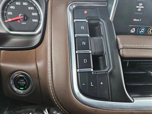 Used 2021 Chevrolet Tahoe High Country AWD/4WD image 12