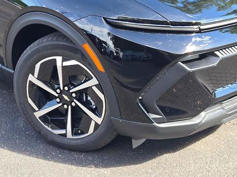 New 2026 Chevrolet Equinox EV LT FWD image 4