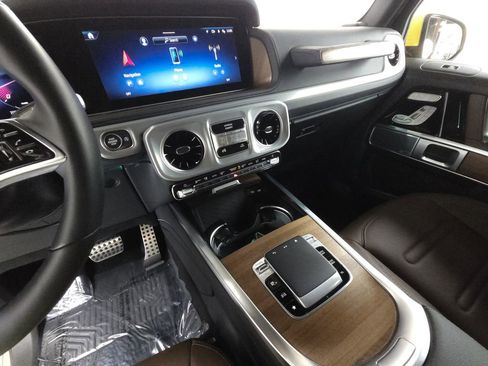 Used 2025 Mercedes-Benz G 550 image 14