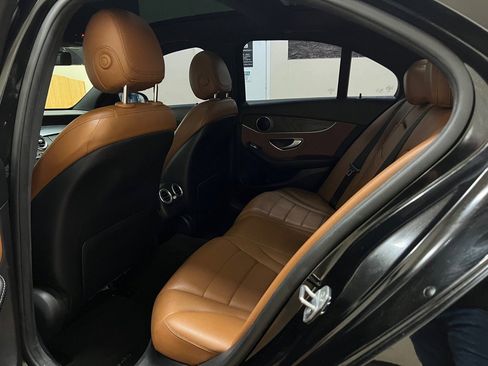 Used 2019 Mercedes-Benz C 300 C 300 image 32