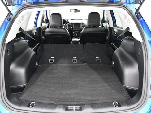 Used 2018 Jeep Compass Latitude w/ Popular Equipment Group AWD/4WD image 23