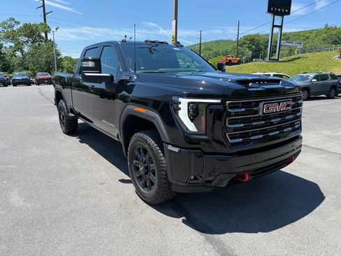 New 2026 GMC Sierra 2500 AT4 AWD/4WD image 7